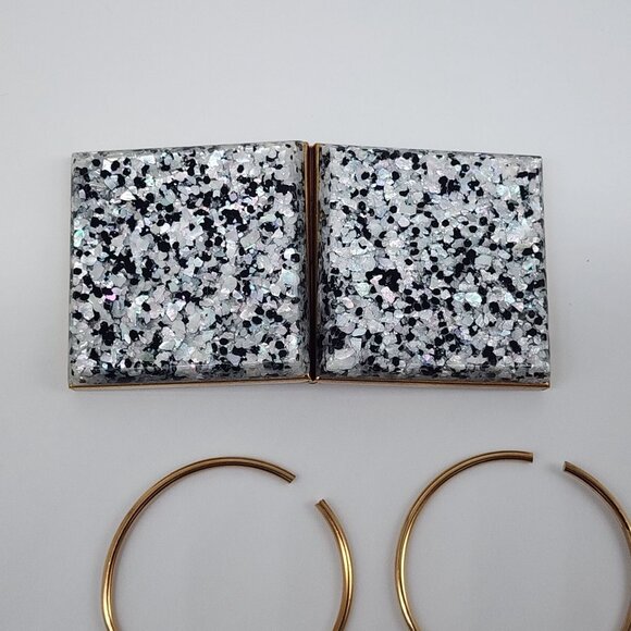 Vintage Speckled Confetti Brass & Lucite Pocket Picture Frame Brass Interior - Picture 7 of 11